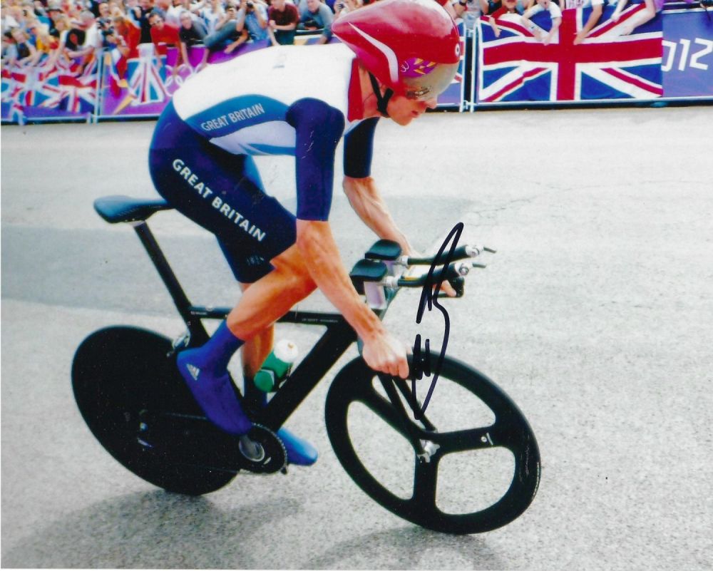 Lot 330: British Cyclist Bradley Wiggins Signed 10x8 colour Photo....