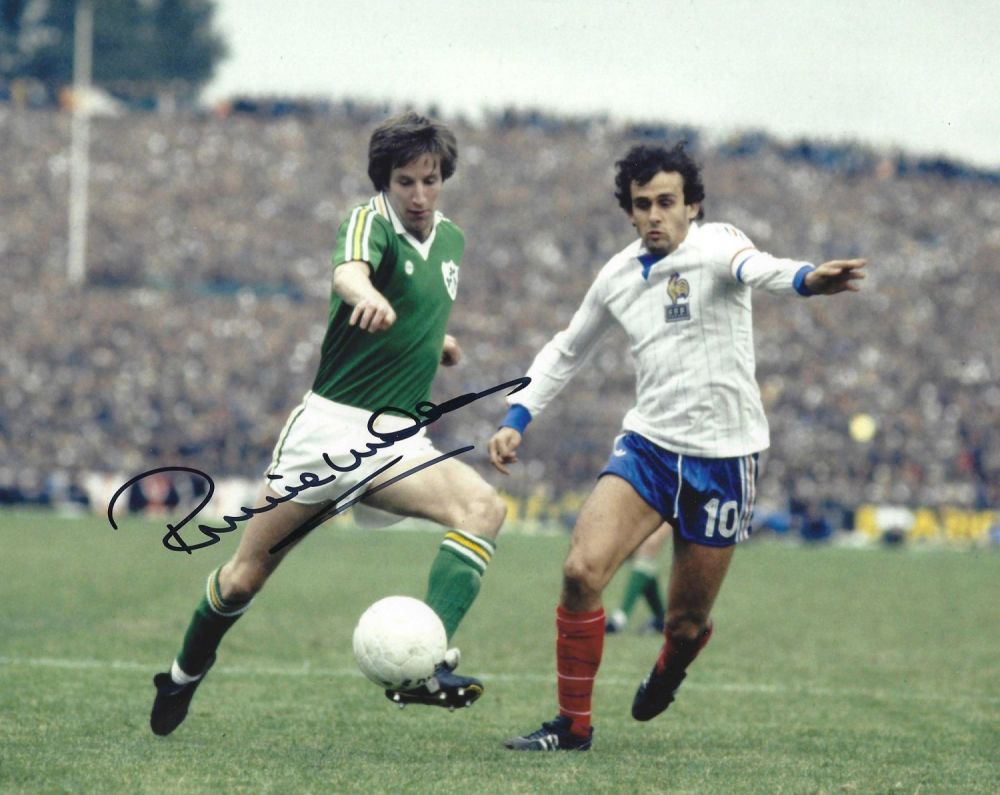 Lot 338: Football Republic of Ireland Legend Ronnie Whelan Signed...