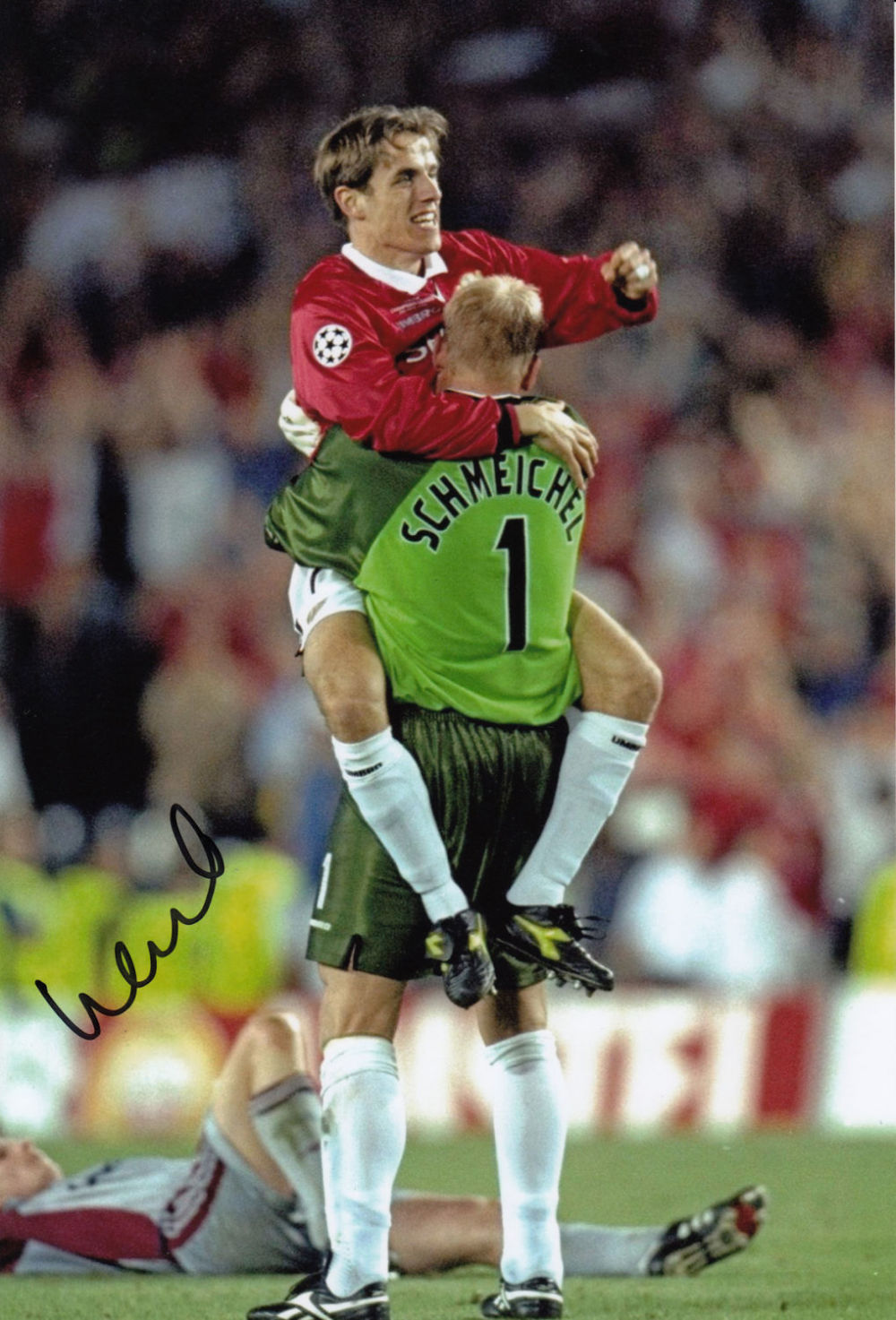 Lot 253: Autographed PHIL NEVILLE 12 x 8 photo -...