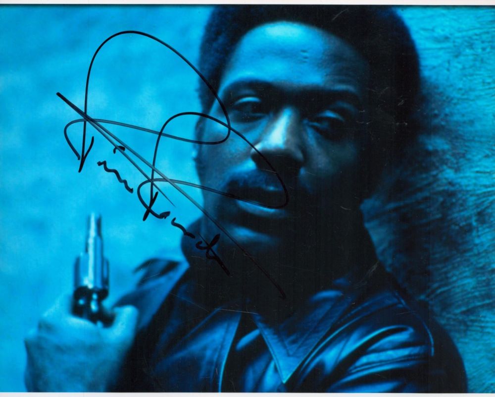 Lot 296: Richard Roundtree signed 10x8 colour photo. Richard Roundtree...