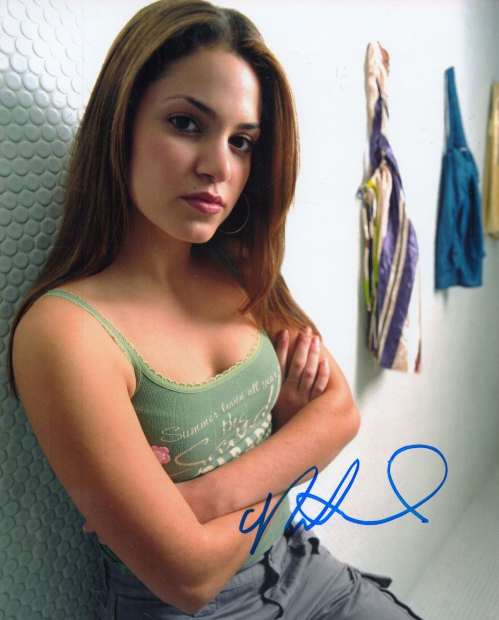 Lot 298: Nikki Reed signed 10x8 colour photo. Nicole Houston...