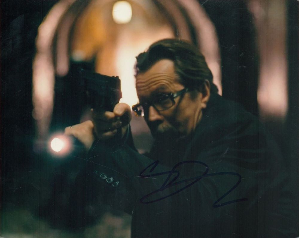 Lot 308: Gary Oldman signed 10x8 Dark Knight colour photo....