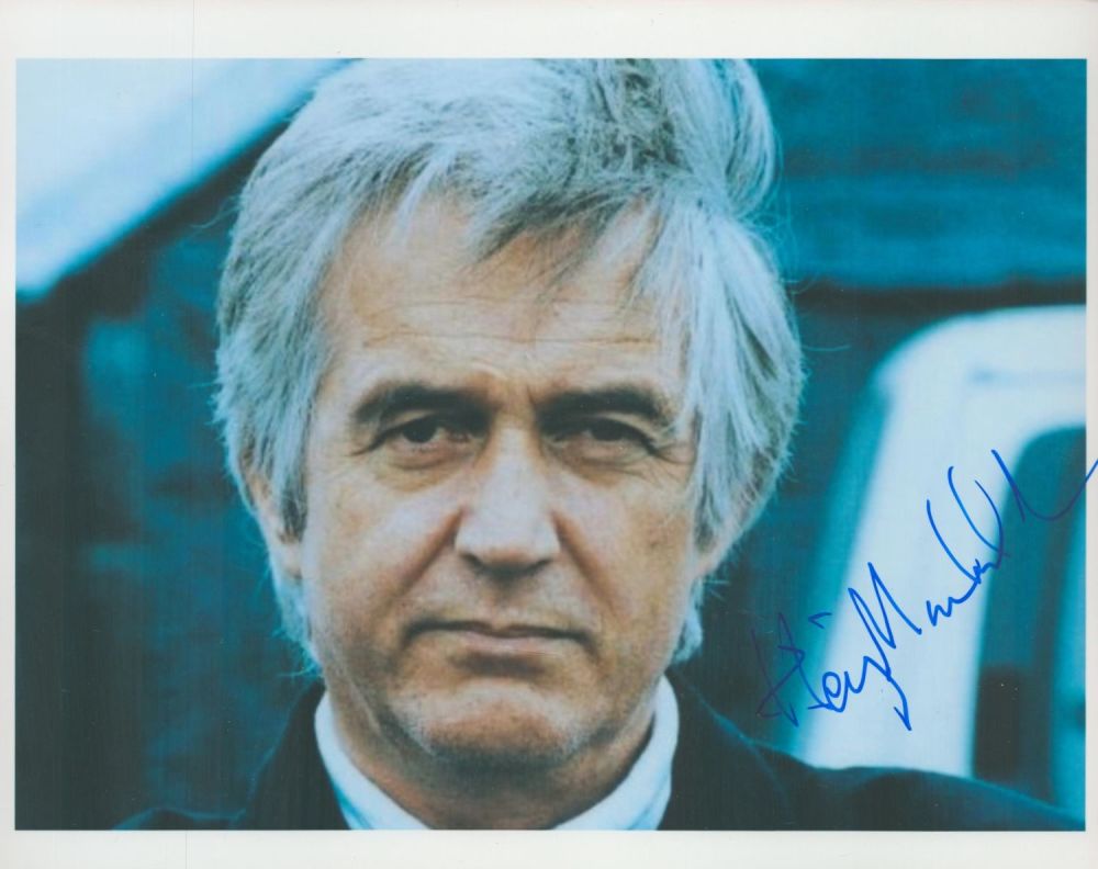 Lot 328: Henning Mankell signed 10x8 colour photo. Henning Georg...