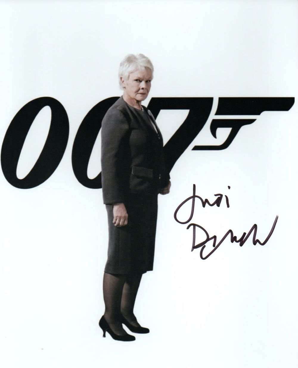 Lot 415: James Bond - Dame Judi Dench signed 10...