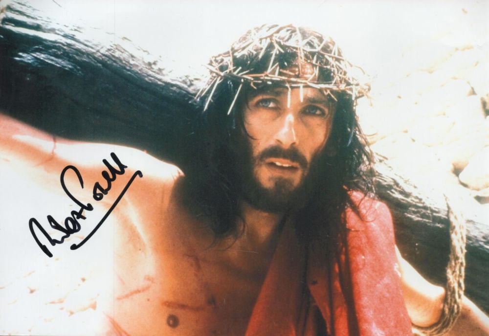 Lot 460: Robert Powell Actor Signed 'Jesus Of Nazareth' 8x12...