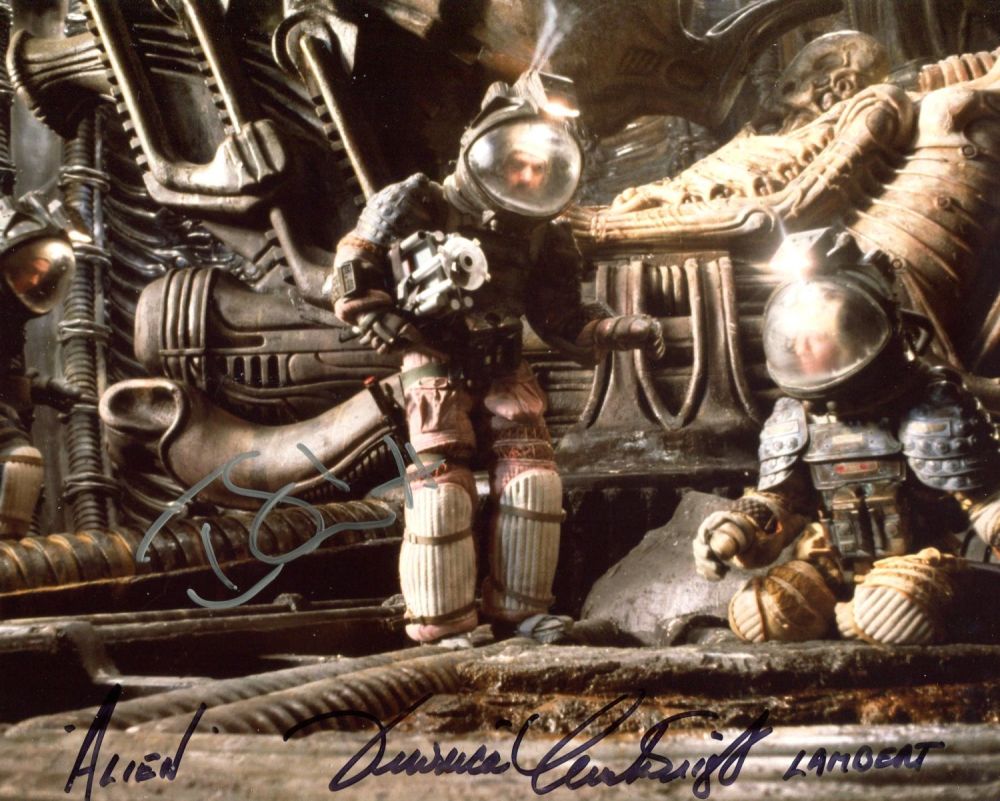 Lot 625: Alien cult science fiction horror movie 8x10 photo...