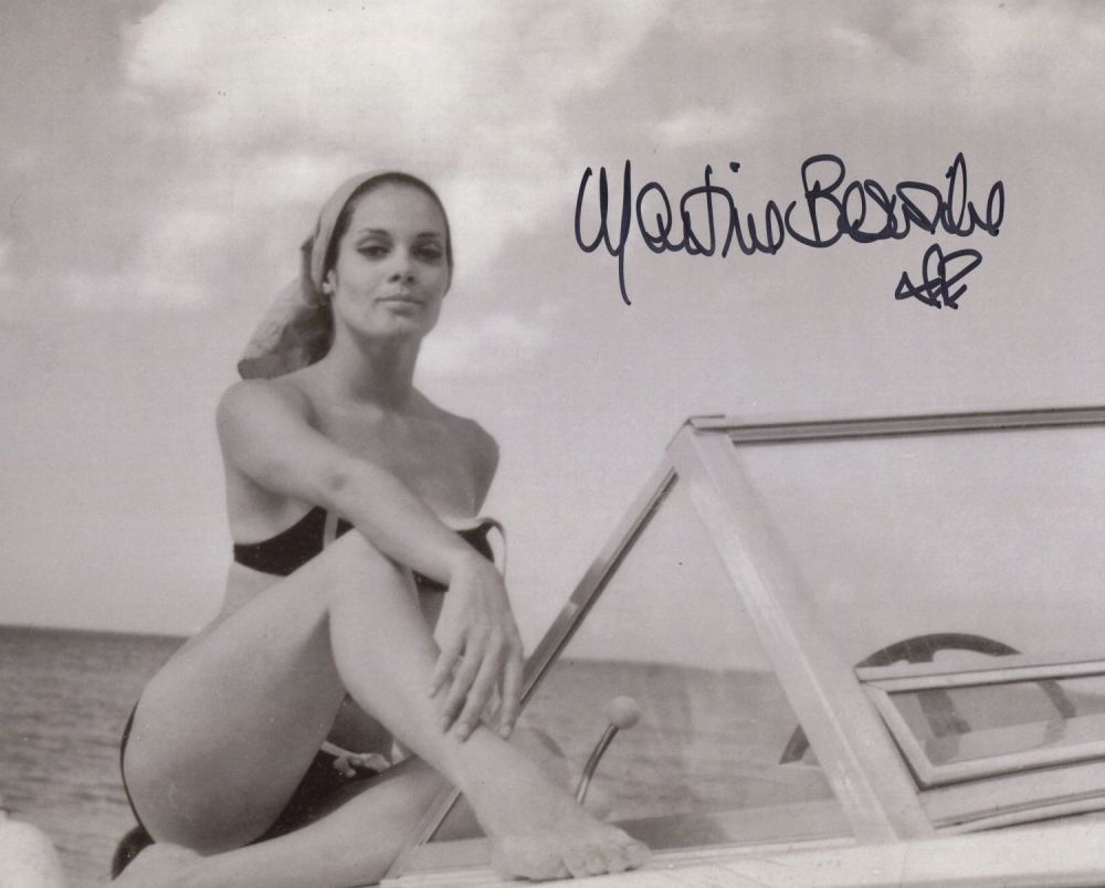Lot 733: 007 James Bond movie Thunderball 8x10 photo signed...