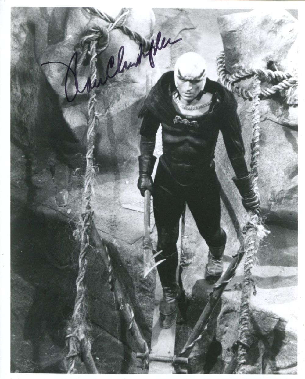 Lot 778: Flash Gordon 8x10 movie photo signed by actor...