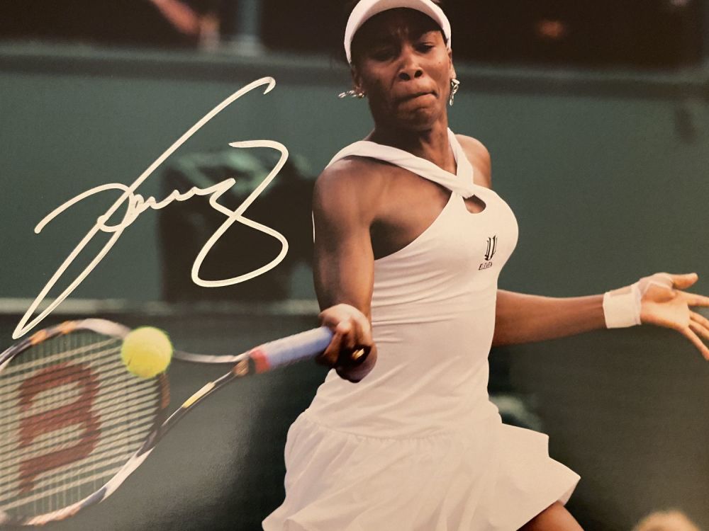 Lot 895: Wimbledon Tennis legend Venus Williams signed 14x11 inch...
