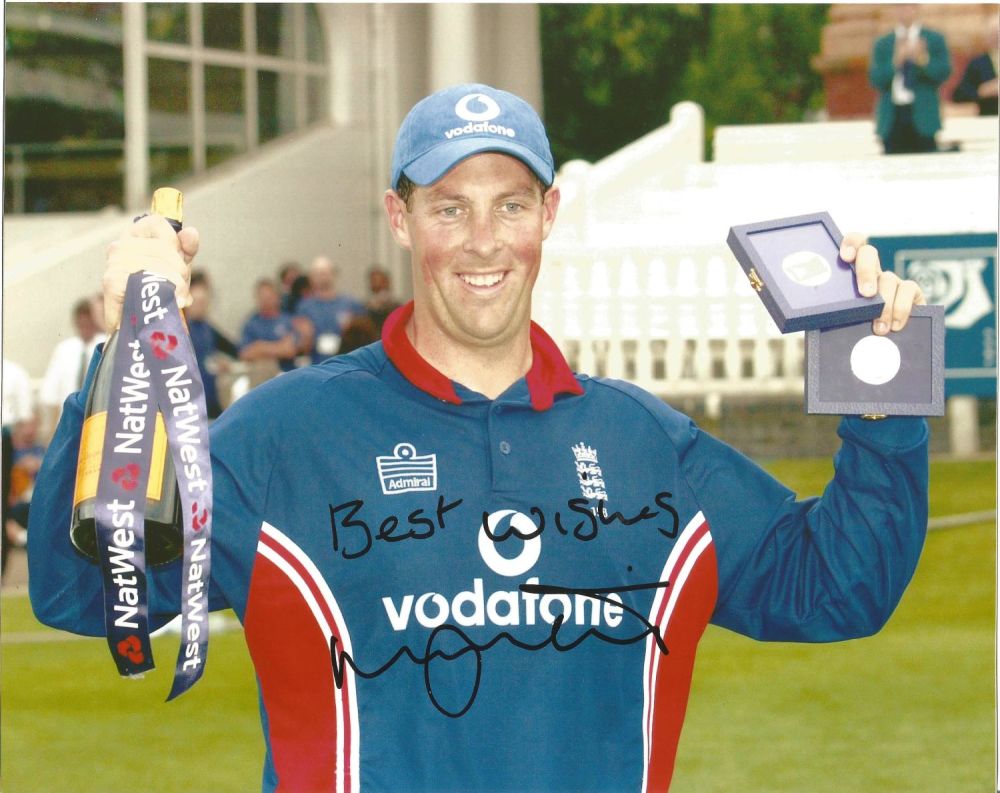 Lot 435: Cricket Marcus Trescothick signed 10x8 colour photo pictured...