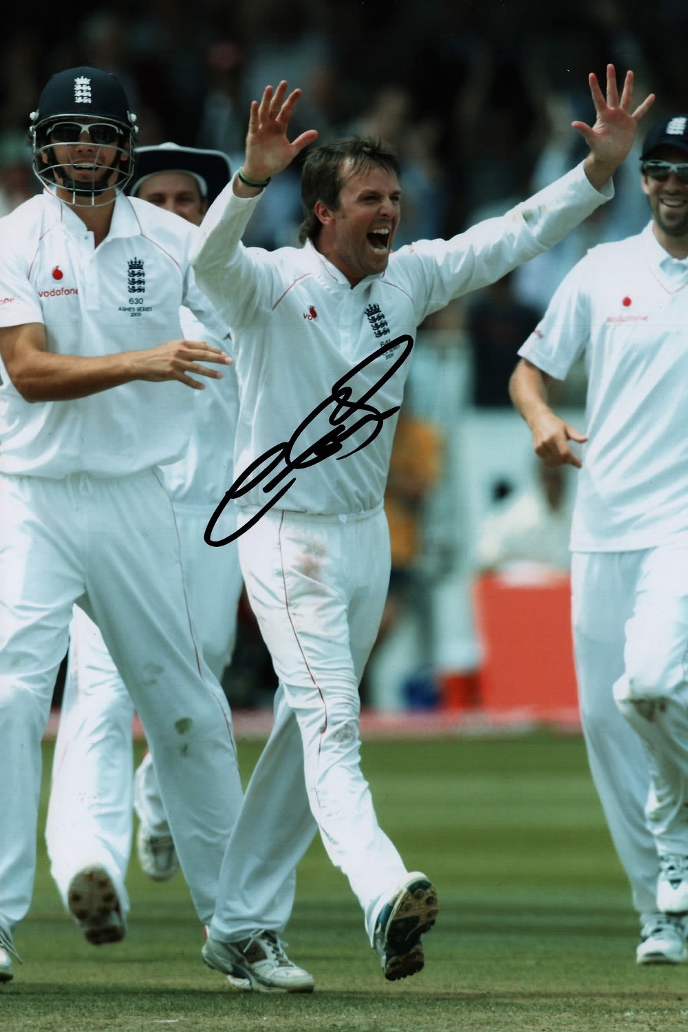 Lot 448: Cricket Graeme Swann signed 12x8 colour photo pictured...