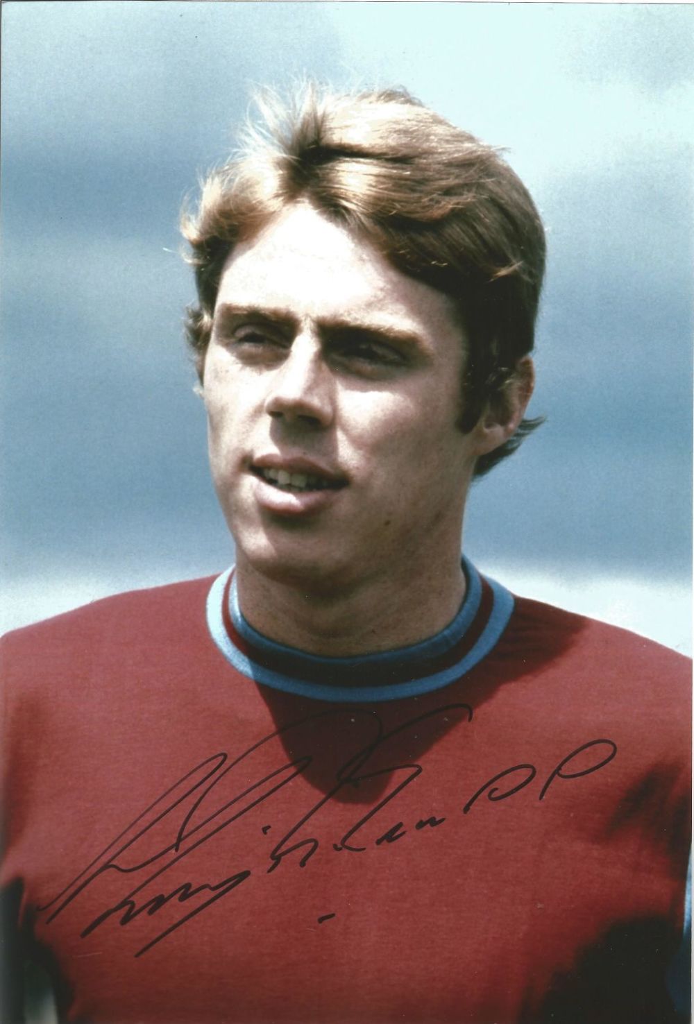 Lot 451: Football Harry Redknapp signed 12x8 colour photo pictured...