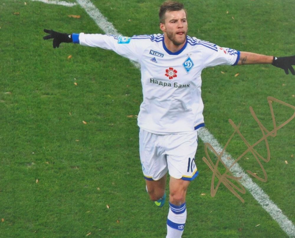 Lot 477: Andriy Yarmolenko signed 12x8 colour photo pictured while...