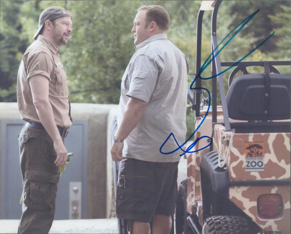 Lot 505: Zookeeper Actor, Donnie Wahlberg signed 10x8 colour photograph...