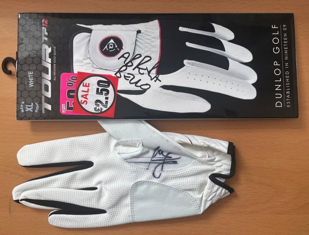 Lot 581: Golf Rafael Cabrera-Bello Signed Extra Large Golfing Glove....