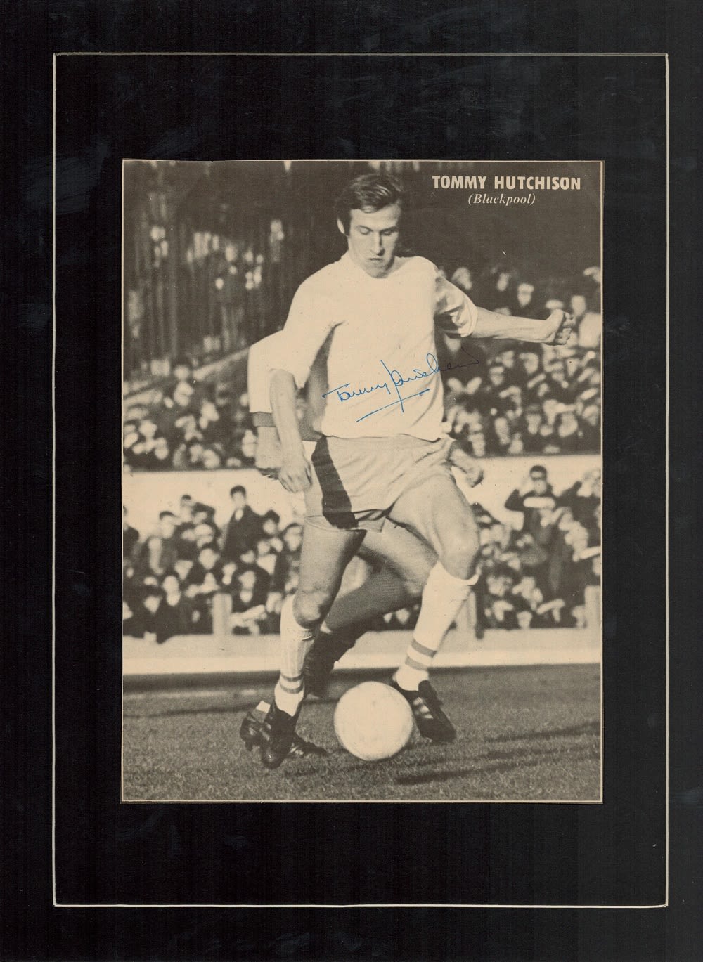 Lot 597: Football Tommy Hutchinson (Blackpool) Signed 10x8 Black and...