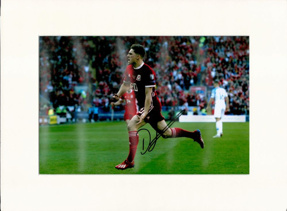 Lot 598: Football Daniel James (Wales) Signed 11x8 Colour Photo....
