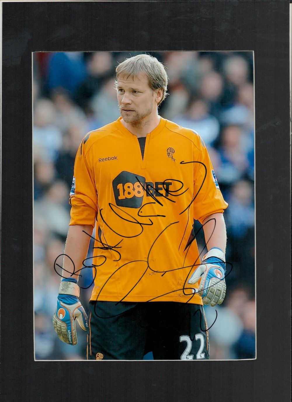 Lot 606: Football Jussi Jaaskelainen (Bolton) Signed 10x8 Colour Photo....