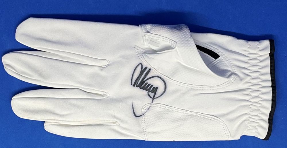 Lot 632: Golf Matteo Manassero Signed Dunlop Extra Large Golfing...
