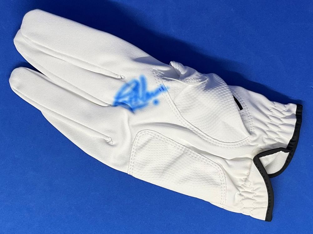 Lot 633: Golf Carl Mason Signed Dunlop Large Golfing Glove....