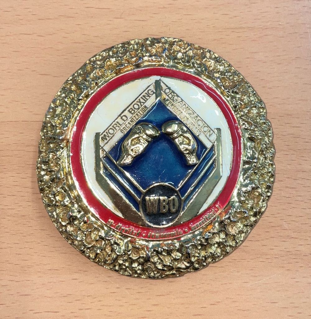 Lot 647: Pelé Boxer Acelino Popo Freitas Wbo Belt Buckle....