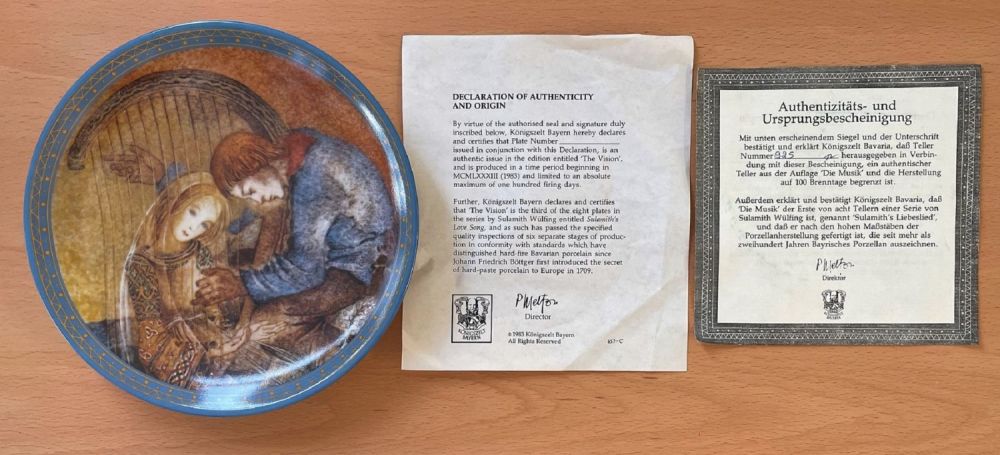 Lot 660: Die Musik Plate with COA, Vintage Collectable Plate,...