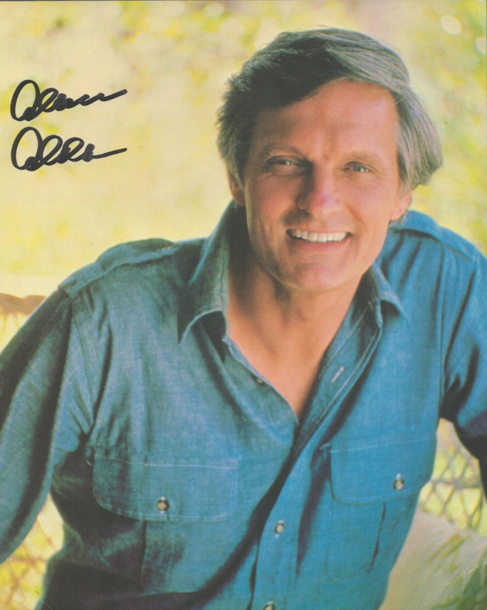 Lot 57: Alan Alda signed 10x8 colour photo. Alda (born...