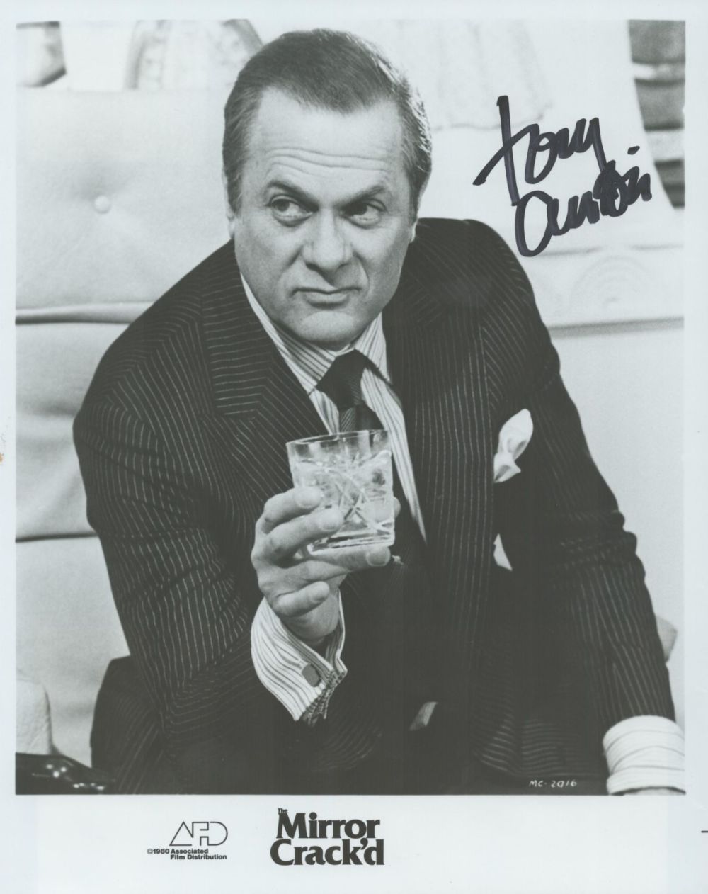 Lot 119: Tony Curtis signed 10x8 black and white The...