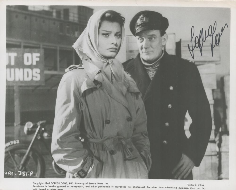 Lot 136: Sophia Loren signed 10 x 8 inch b/w...
