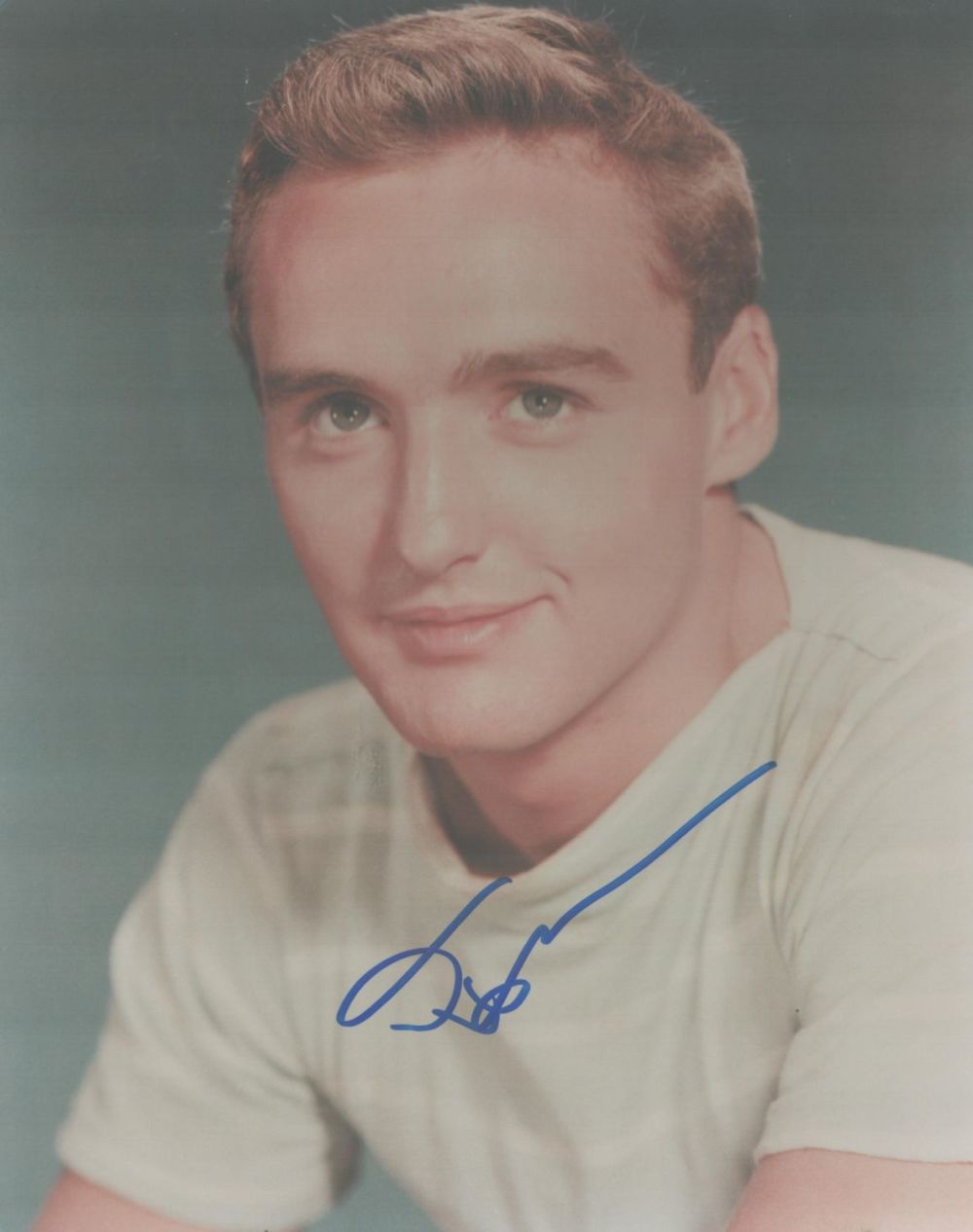 Lot 156: Dennis Hopper signed 10x8 colour photo. Hopper (May...