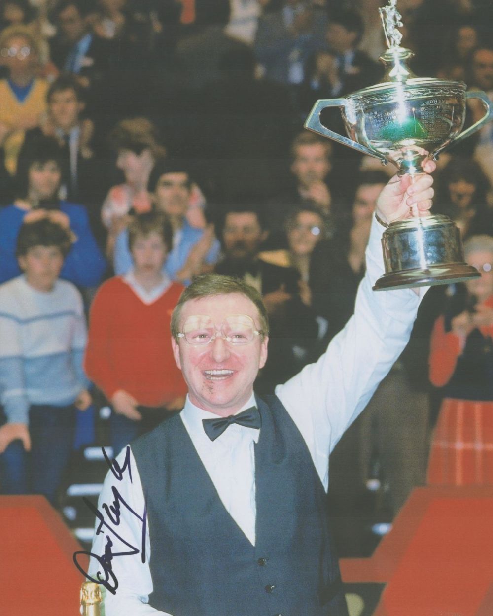 Lot 180: Dennis Taylor signed 10x8 colour photo. Taylor (born...