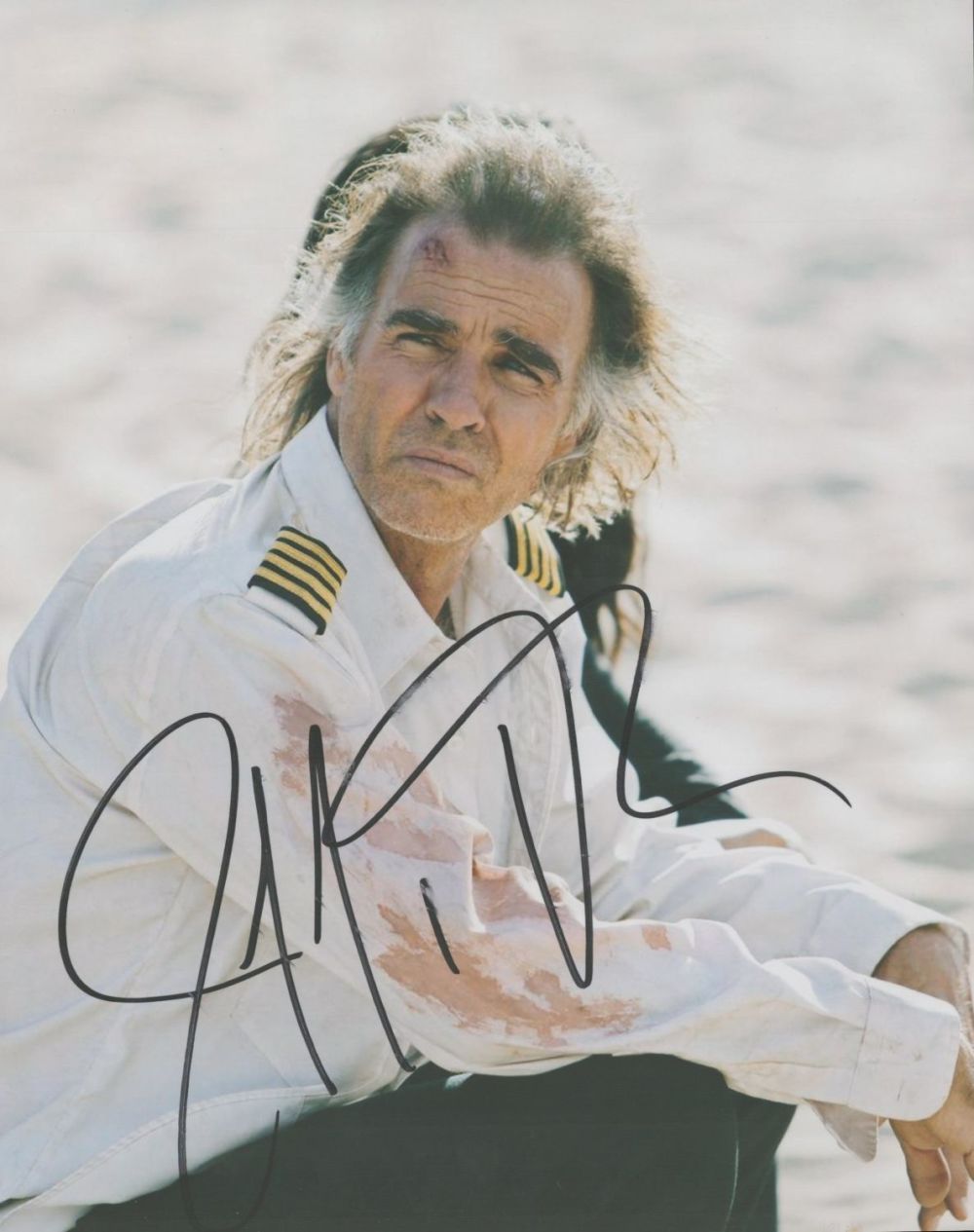 Lot 220: Jeff Fahey signed 10x8 colour photo. Fahey (born...