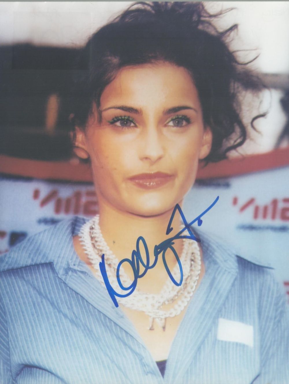Lot 90: Nelly Furtado signed 10x8 colour photo. Nelly Kim...