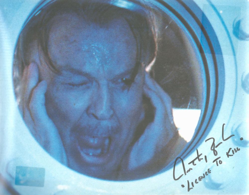 Lot 182: Bond Star, Anthony Zerbe signed 10x8 colour promo...