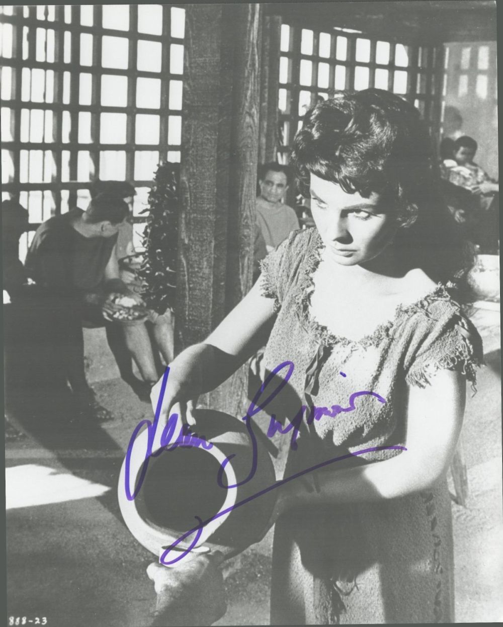 Lot 257: Jean Simmons signed 10x8 vintage black and white...
