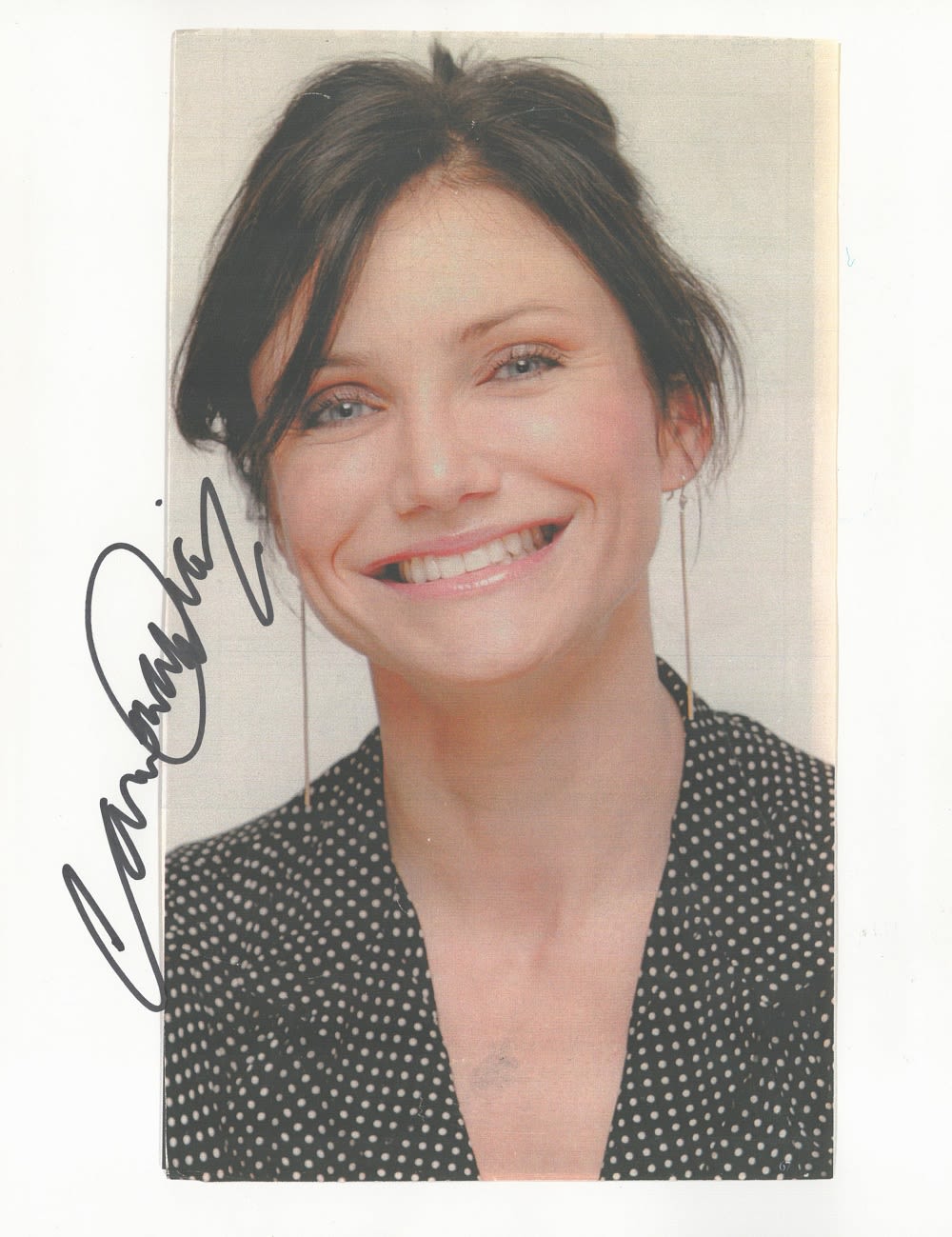 Lot 268: Cameron Diaz signed 10x8 colour photo. Good condition...