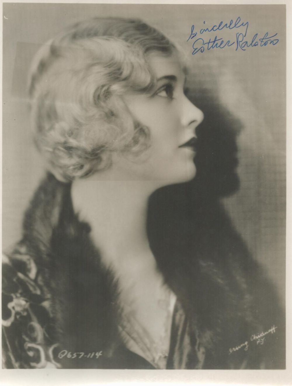 Lot 431: Esther Ralston signed 10x8 vintage photo. September 17,...