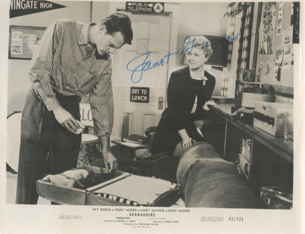 Lot 435: Janet Gaynor signed black and white movie still...