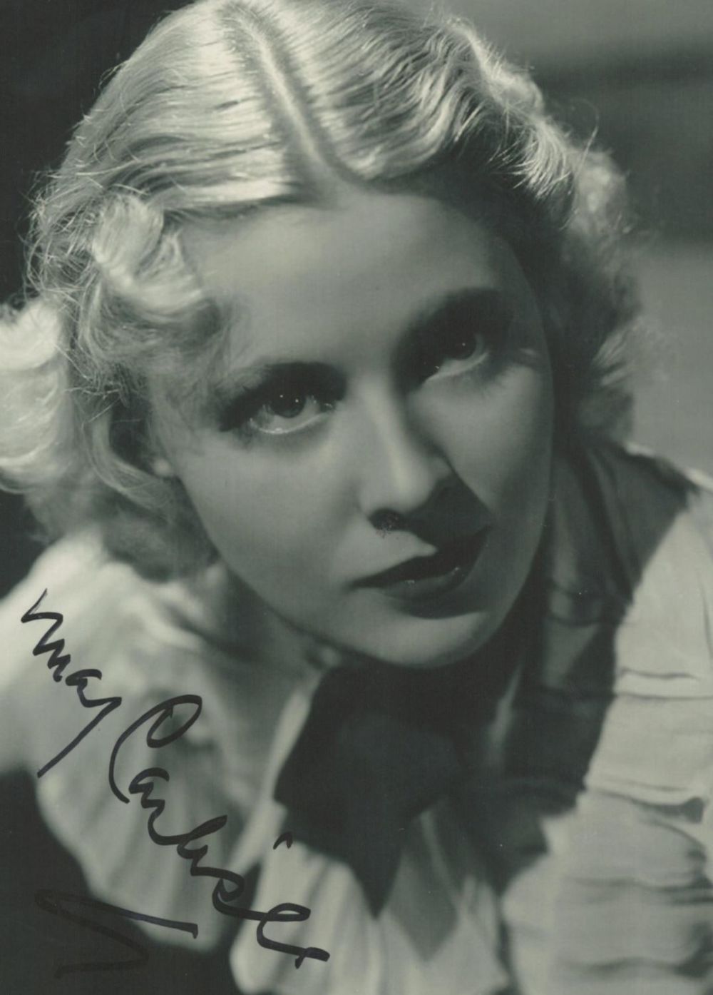 Lot 488: American Actress Mary Carlisle Signed 7x5 inch Black...