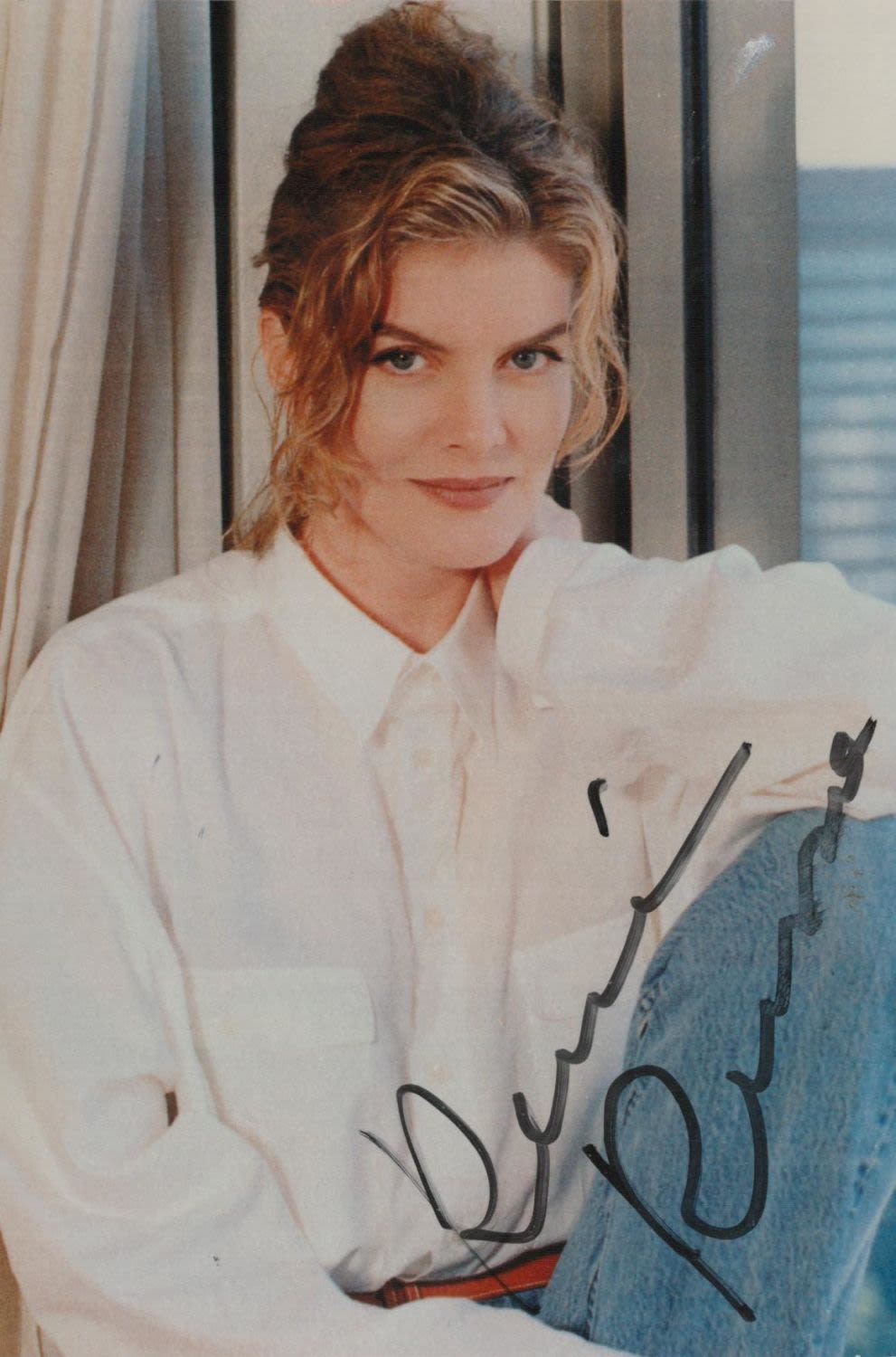 Lot 516: American Actress and Model Rene Russo Signed 6x4...