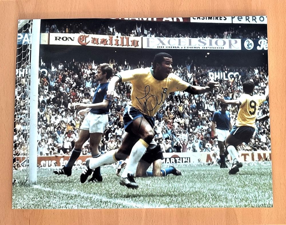 Lot 555: Football, Jairzinho signed 12x16 colour photograph pictured in...