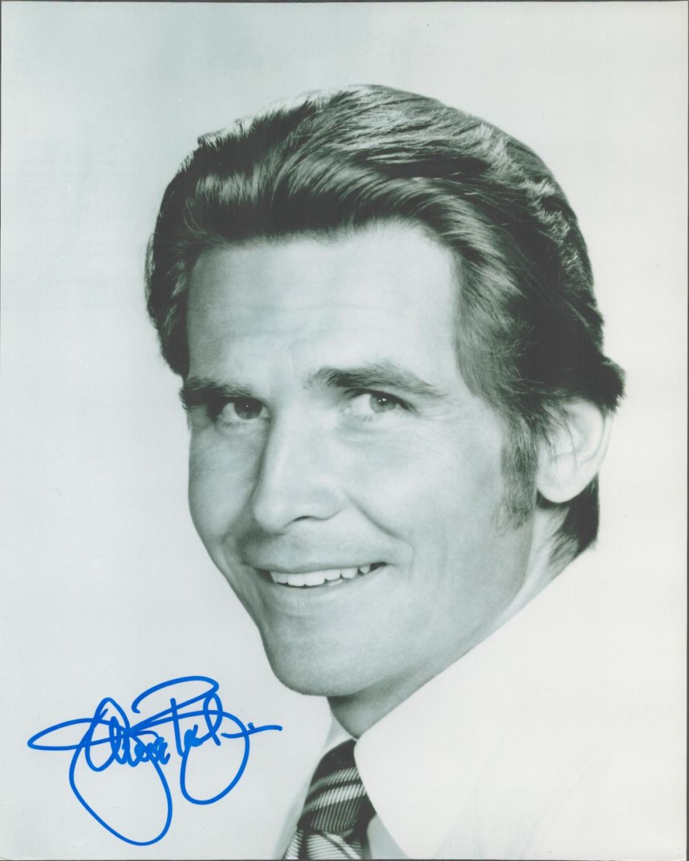 Lot 179: American Actor James Brolin Signed 10x8 inch Black...