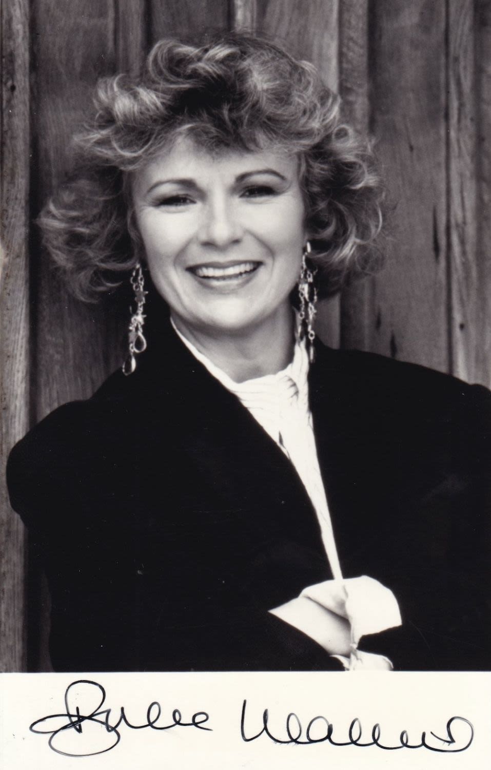 Lot 61: Julie Walters, British Actress, 6x4 inch Signed Photo....