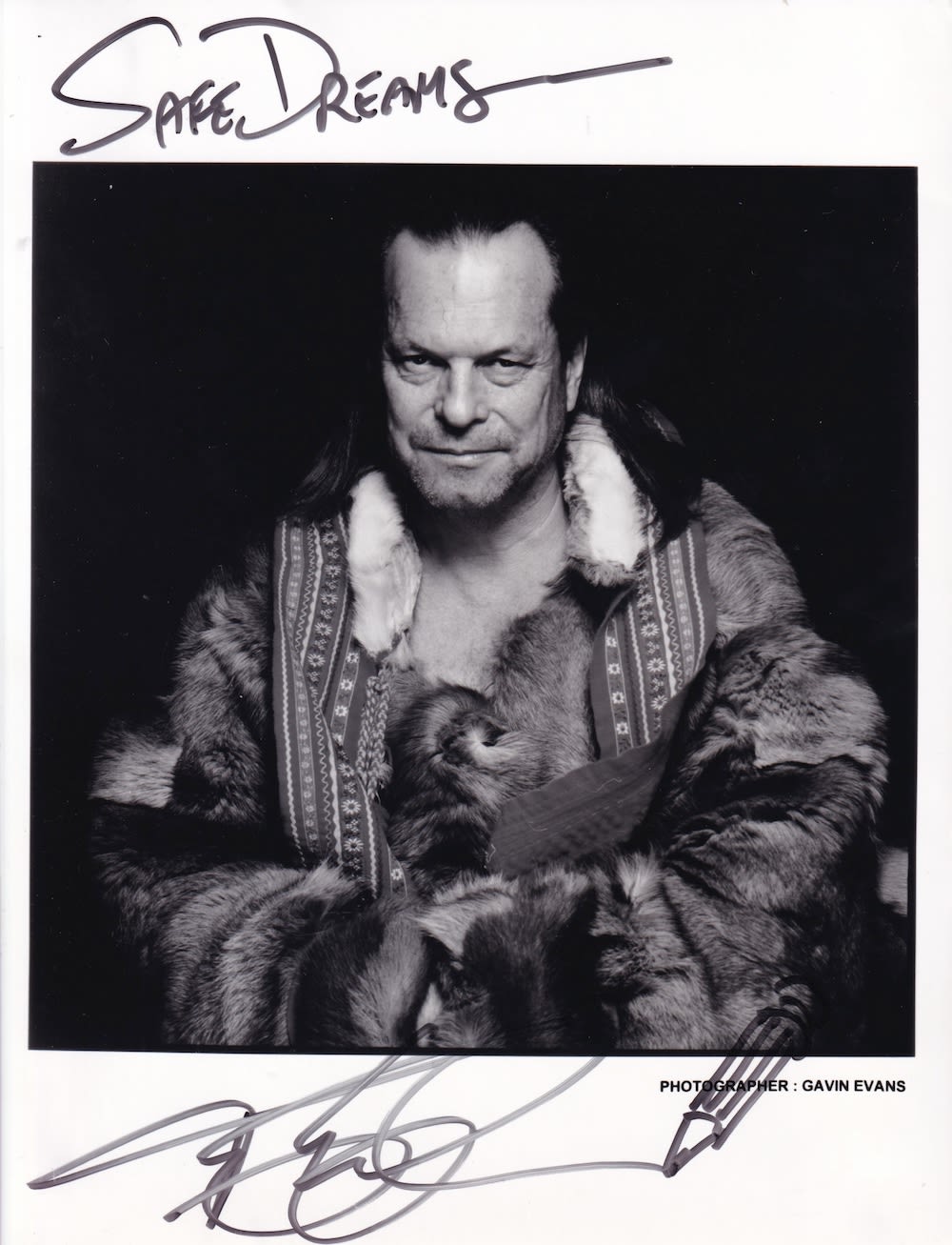 Lot 106: Terry Gilliam, Monty Python, 8x6 inch Signed Photo....