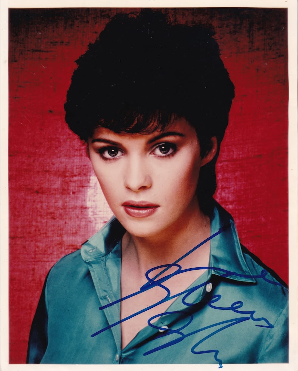 Lot 174: Sheena Easton, Female Vocalist, 10x8 inch Signed Photo....