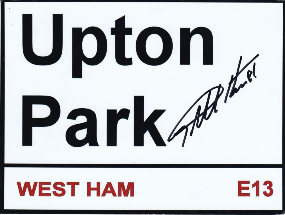 Lot 244: Geoff Hurst, West Ham United Legend, Signed 8x6...