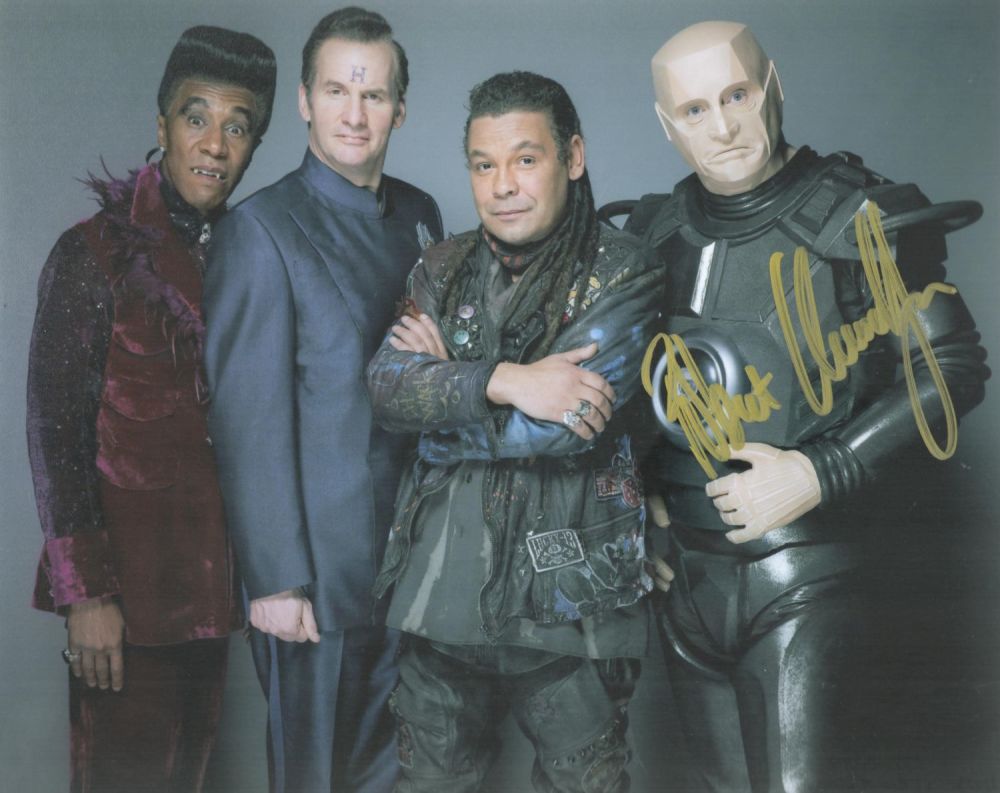 Lot 53: Red Dwarf actor Robert Llewellyn signed 10 x...