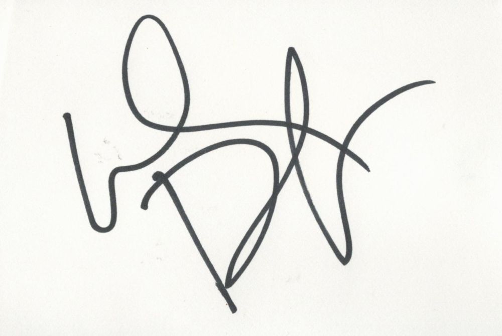 Lot 79: Platoon actor Willem Dafoe signed 6 x 4...