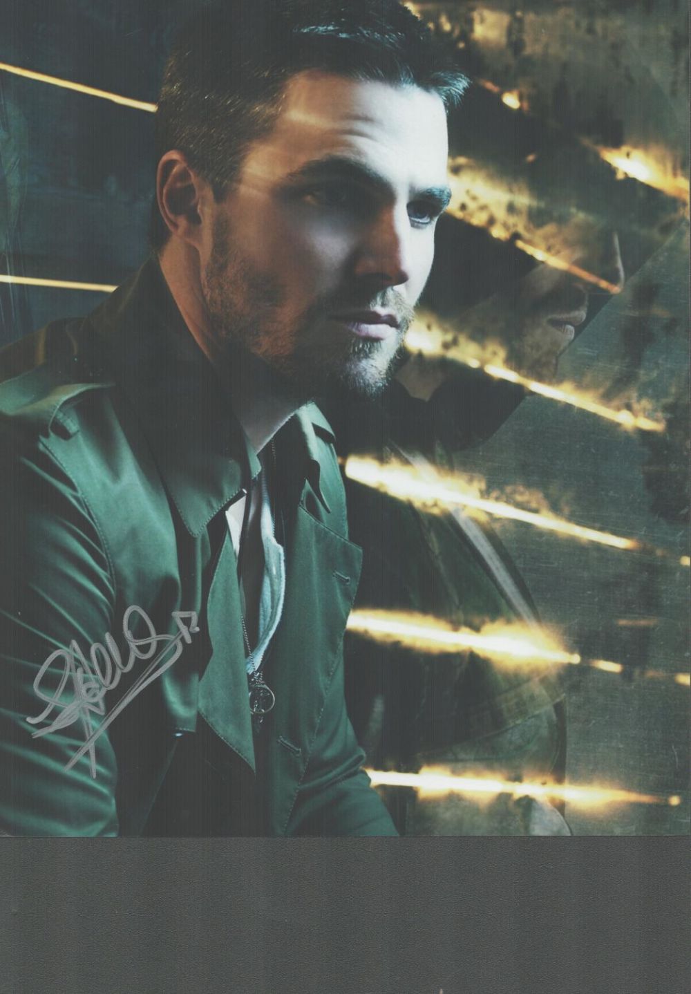 Lot 420: Actor, Stephen Amell signed 10x8 colour photograph. Amell...