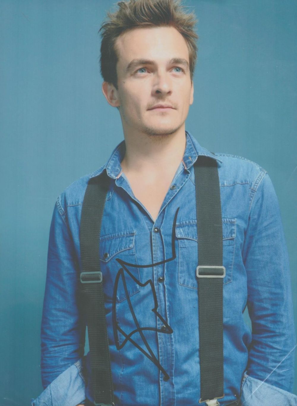 Lot 464: Rupert Friend signed 10x8 colour photo. Friend is...